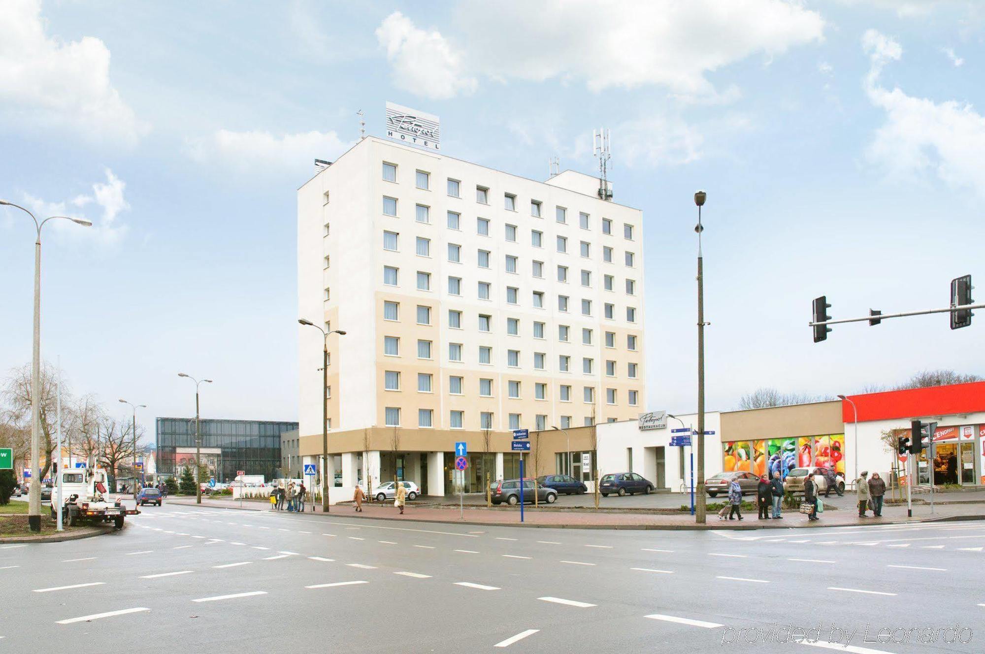 Hotel Petropol Płock Esterno foto